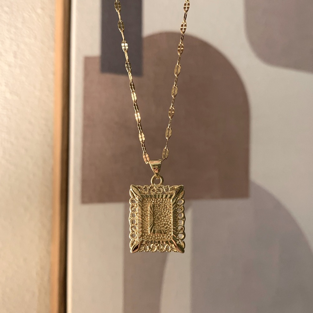 18K GOLD L INITIAL PENDANT LETTER NECKLACE